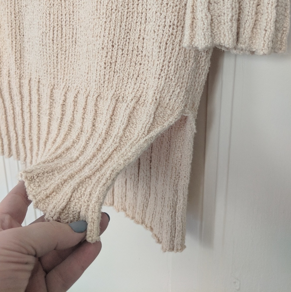 Soft and comfy Lucky Brand tan sweater - Picture 3 of 4
